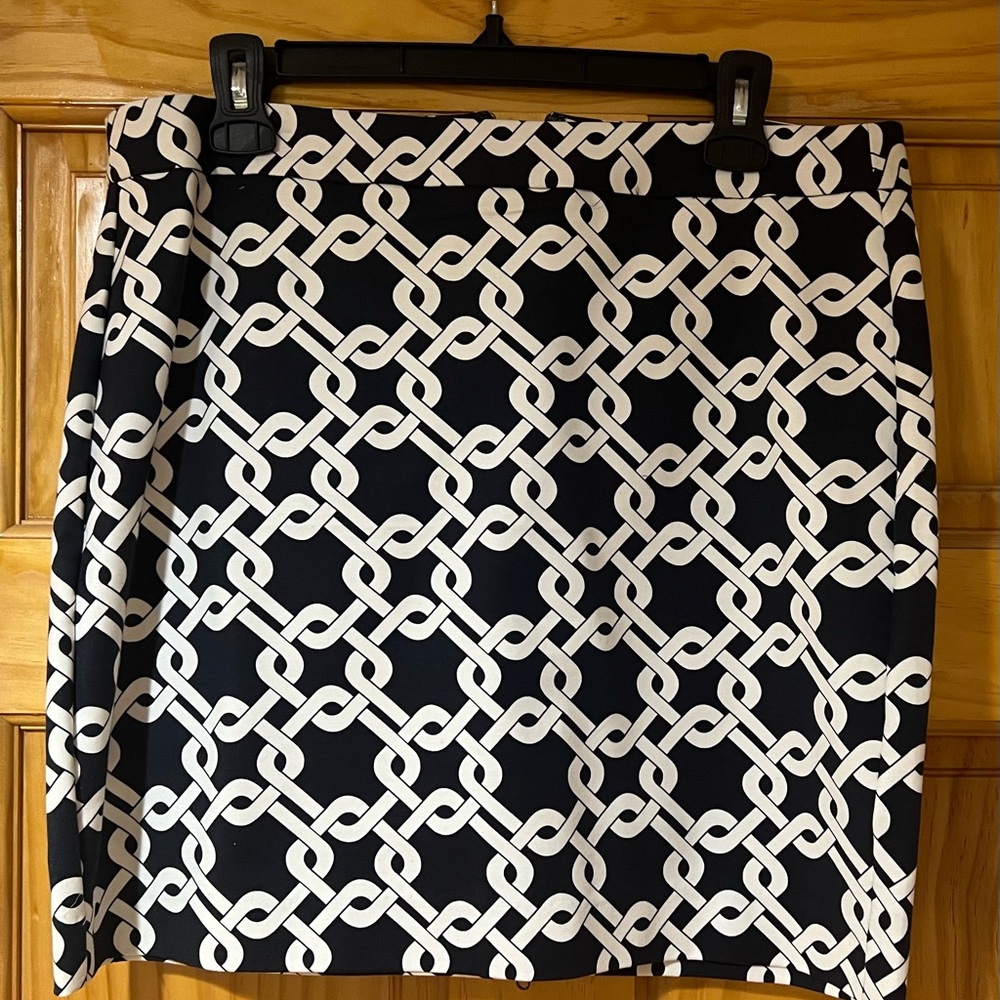 Banana Republic Navy Blue and White Geometric Mini Skirt